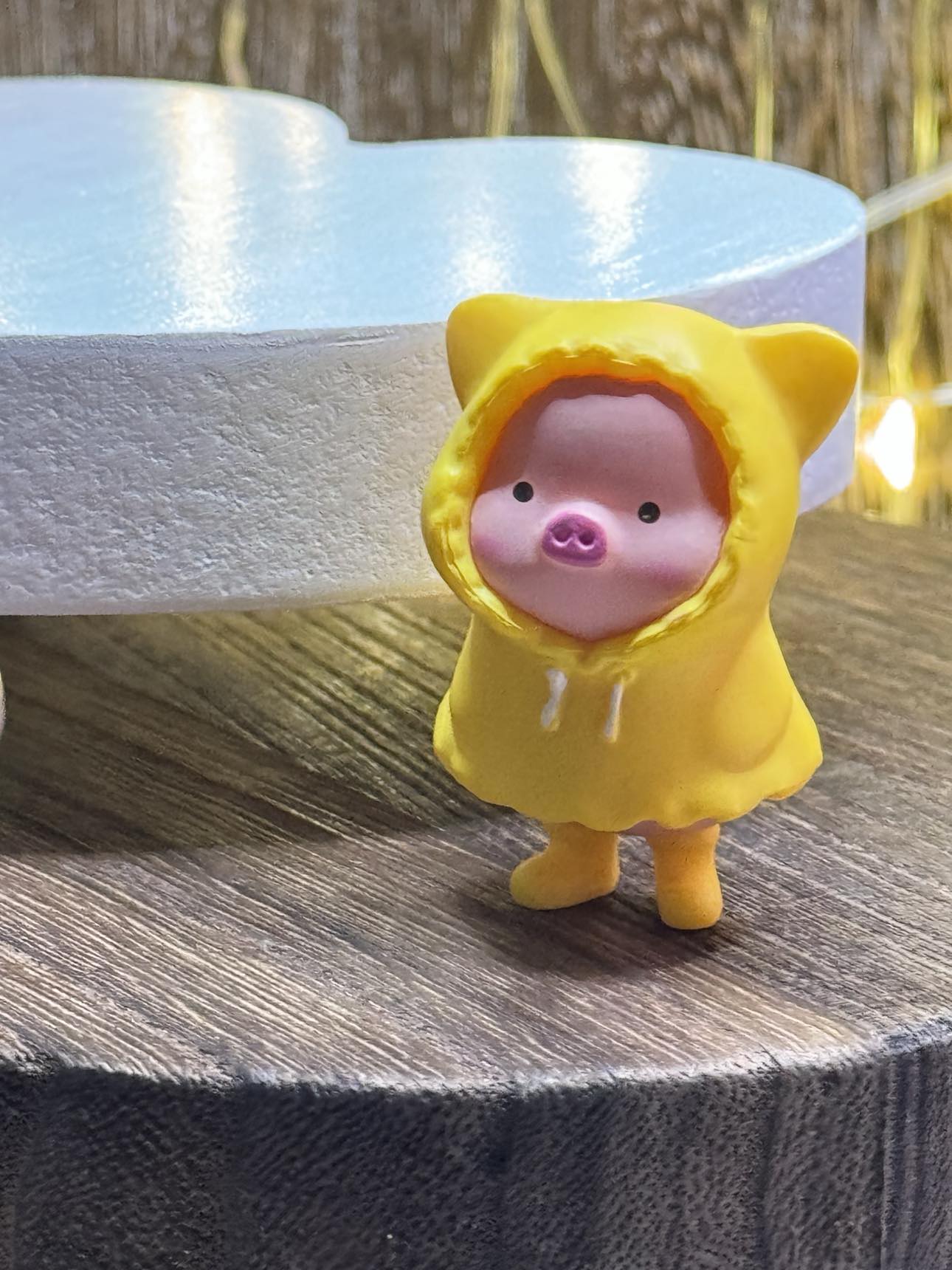 Six Little Piggies