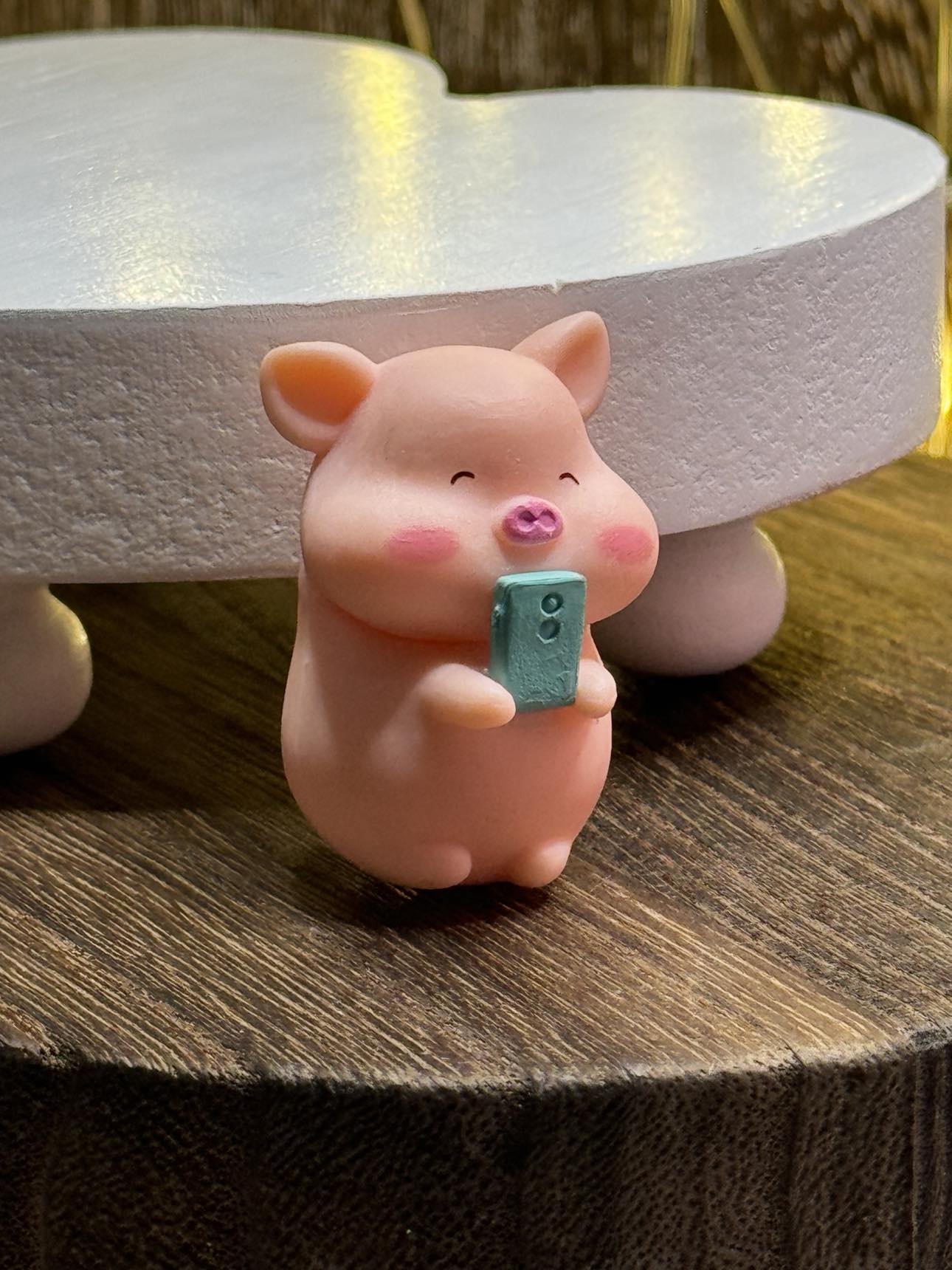 Six Little Piggies