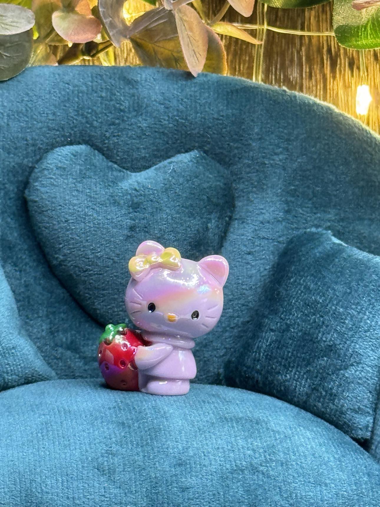 Hello Kitty Acrylic Focal Bead