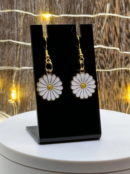Set of Red and White Flower Dangle Earrings