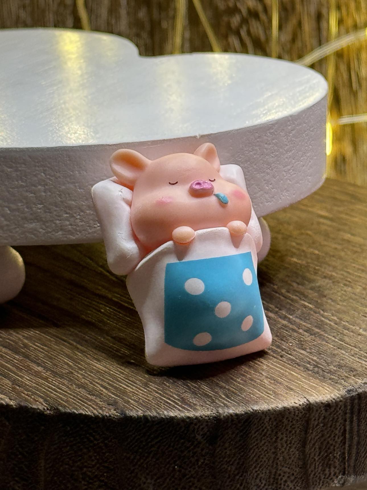 Six Little Piggies