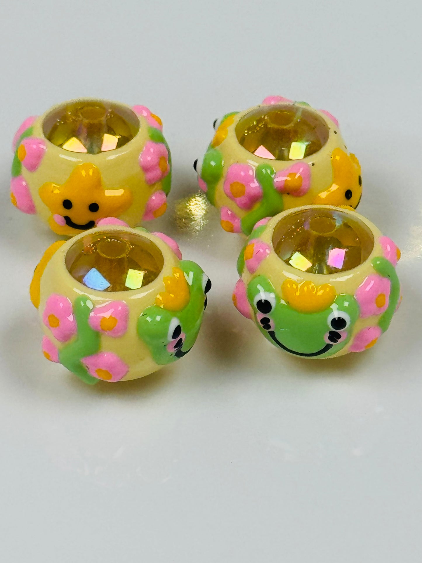 Hand Painted Acrylic Frog Beads (Keroppi) Set